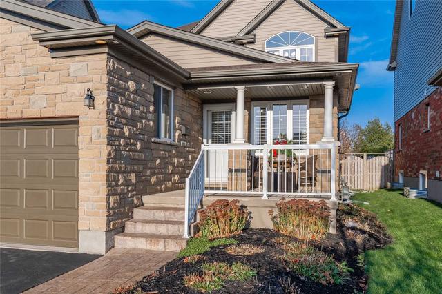 35 Atto Dr, House detached with 3 bedrooms, 4 bathrooms and 6 parking in Guelph ON | Image 23