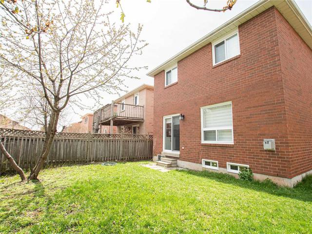 134 Muirland Cres, House detached with 4 bedrooms, 4 bathrooms and 6 parking in Brampton ON | Image 16