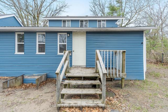 711 Mosley St, House detached with 7 bedrooms, 3 bathrooms and 5 parking in Wasaga Beach ON | Image 14