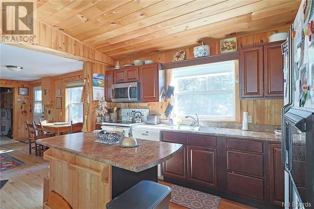 111 Camp Rd, House detached with 2 bedrooms, 1 bathrooms and null parking in Saint Marys NB | Image 25