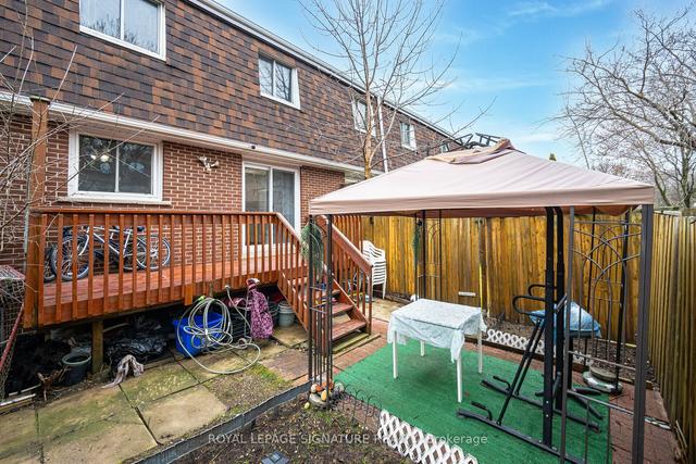 9 - 2380 Bromsgrove Rd, Townhouse with 3 bedrooms, 2 bathrooms and 2 parking in Mississauga ON | Image 25