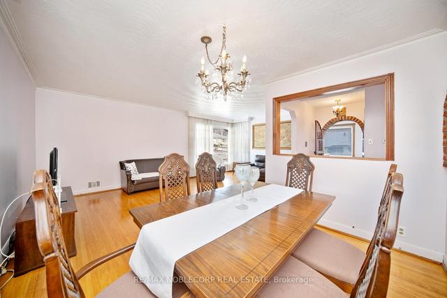 27 Deevale Rd, House detached with 3 bedrooms, 2 bathrooms and 6 parking in Toronto ON | Image 7