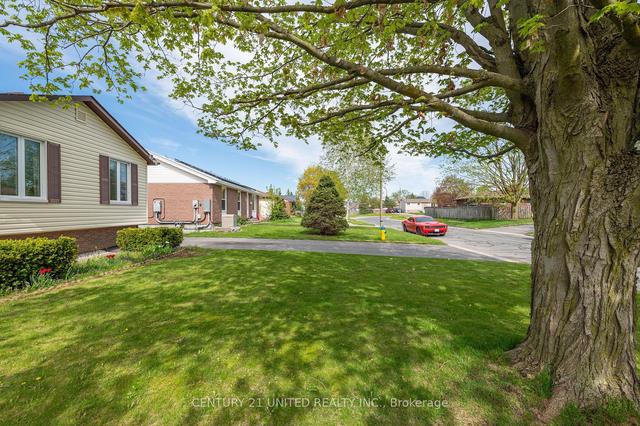 854 Terrace Rd, House detached with 3 bedrooms, 2 bathrooms and 5 parking in Peterborough ON | Image 25