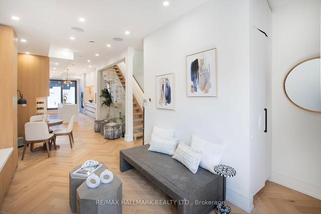 8 Rolyat St, House attached with 4 bedrooms, 5 bathrooms and 1 parking in Toronto ON | Image 38
