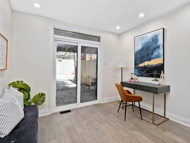 62 Foxley St, House attached with 3 bedrooms, 4 bathrooms and 1 parking in Toronto ON | Image 6