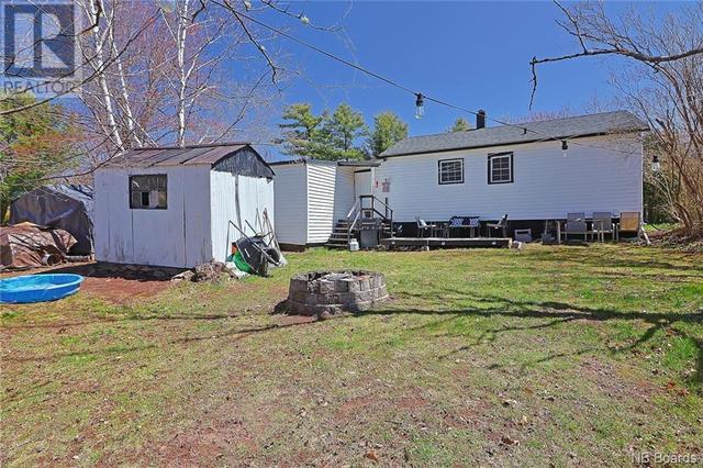 300 Broad Rd, House detached with 3 bedrooms, 1 bathrooms and null parking in Burton NB | Image 28