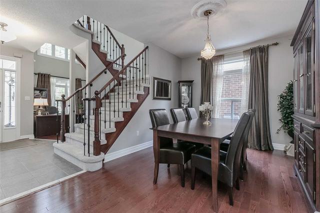 2215 Empire Cres, House detached with 4 bedrooms, 4 bathrooms and 4 parking in Burlington ON | Image 37