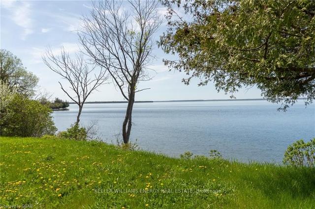 5062 Long Point Rd, House detached with 2 bedrooms, 1 bathrooms and 5 parking in Prince Edward County ON | Image 16