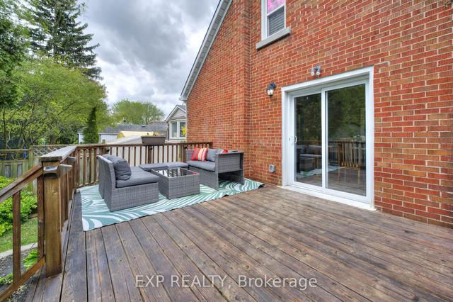 337 Guelph St, House detached with 3 bedrooms, 3 bathrooms and 3 parking in Kitchener ON | Image 24
