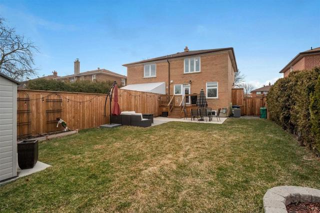2186 Wiseman Ct, House semidetached with 3 bedrooms, 2 bathrooms and 2 parking in Mississauga ON | Image 24