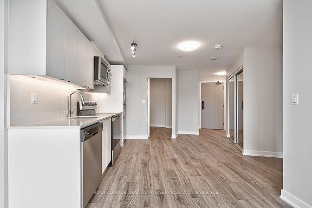 A222 - 3210 Dakota Common, Condo with 2 bedrooms, 2 bathrooms and 1 parking in Burlington ON | Image 5