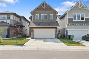 141 Saddlelake Manor Ne, House detached with 5 bedrooms, 4 bathrooms and 4 parking in Calgary AB | Image 1