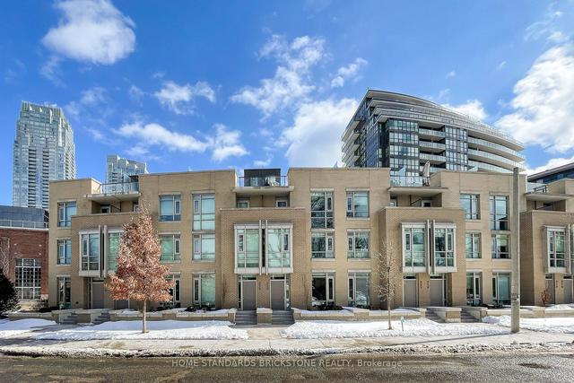 TH121 - 223 Duplex Ave, Townhouse with 3 bedrooms, 4 bathrooms and 2 parking in Toronto ON | Image 12