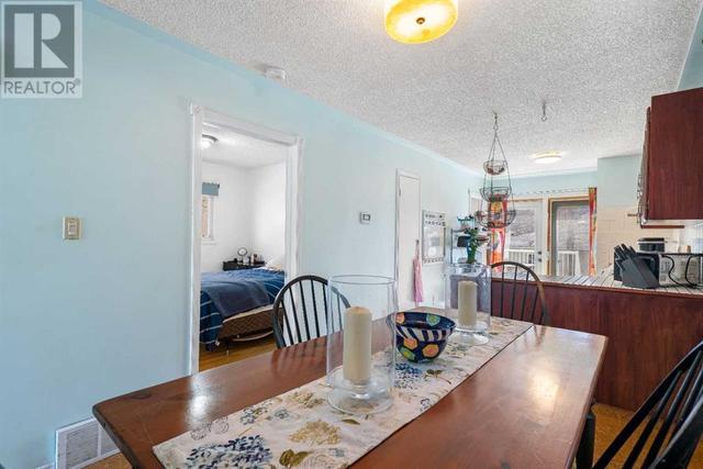 913 4 Ave Nw, House detached with 2 bedrooms, 1 bathrooms and 2 parking in Calgary AB | Image 11