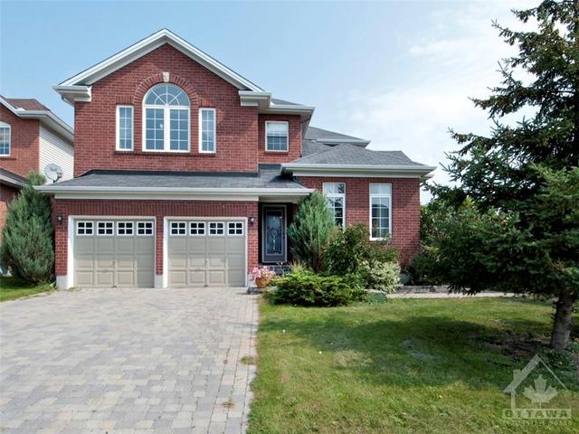 108 Whitestone Drive, House detached with 4 bedrooms, 4 bathrooms and 6 parking in Ottawa ON | Image 3