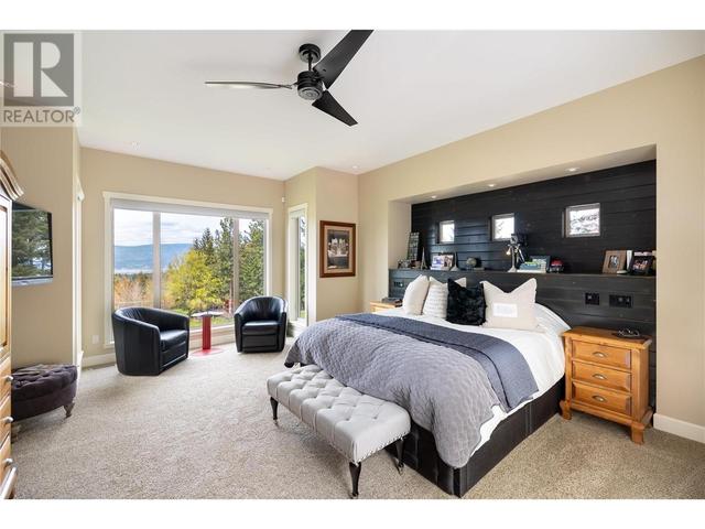2775 Harvard Rd, House detached with 6 bedrooms, 4 bathrooms and 14 parking in Kelowna BC | Image 15
