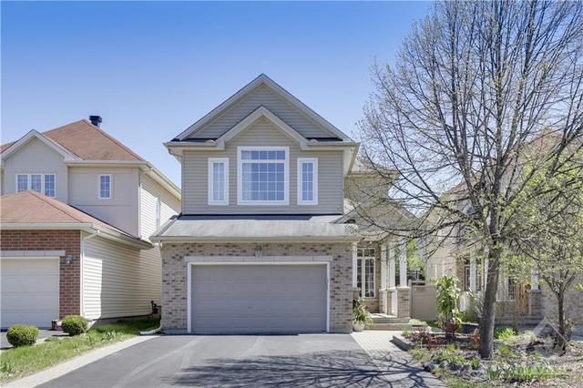 314 Laughlin Cir, House detached with 5 bedrooms, 4 bathrooms and 4 parking in Ottawa ON | Image 1