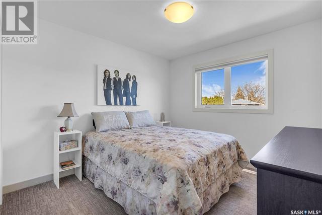 327 2nd Street E, House semidetached with 3 bedrooms, 3 bathrooms and null parking in Saskatoon SK | Image 28