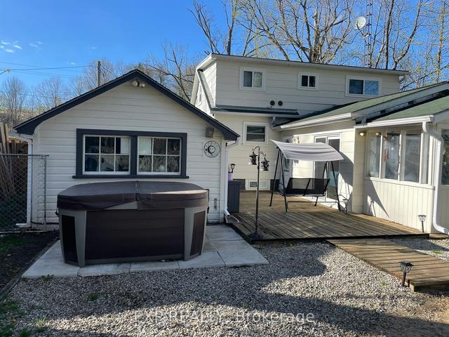 1 Bells Park Rd, House detached with 2 bedrooms, 2 bathrooms and 5 parking in Wasaga Beach ON | Image 12