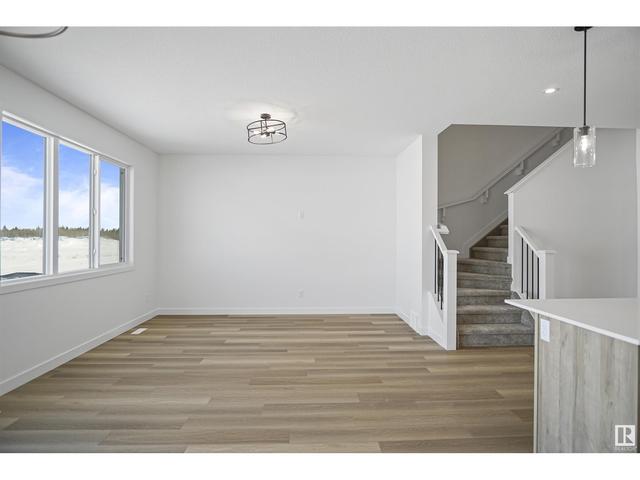 9521 Carson Bn Sw, House detached with 3 bedrooms, 2 bathrooms and null parking in Edmonton AB | Image 7