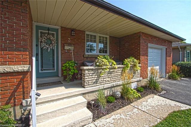 3 Dunraven Ave, House detached with 4 bedrooms, 2 bathrooms and 5 parking in St. Catharines ON | Image 1