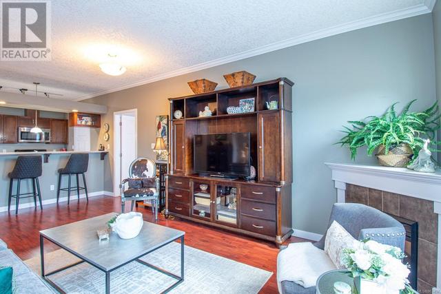 209 - 7088 West Saanich Rd, Condo with 2 bedrooms, 2 bathrooms and 1 parking in Central Saanich BC | Image 9