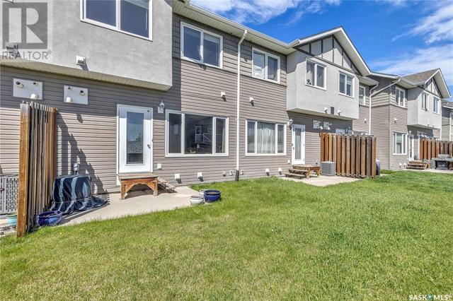 1405 - 715 Hart Rd, House attached with 3 bedrooms, 2 bathrooms and null parking in Saskatoon SK | Image 39