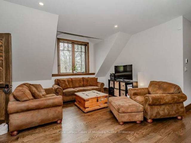 1356 Stephens Bay Rd, House detached with 4 bedrooms, 4 bathrooms and 11 parking in Bracebridge ON | Image 26