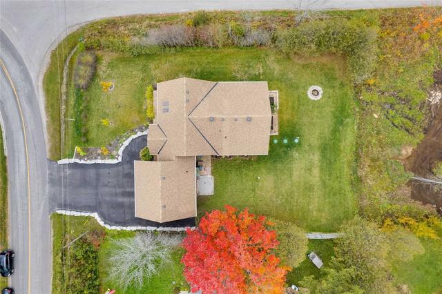 592 Lakeshore Rd E, House detached with 3 bedrooms, 2 bathrooms and 8 parking in Oro Medonte ON | Image 18