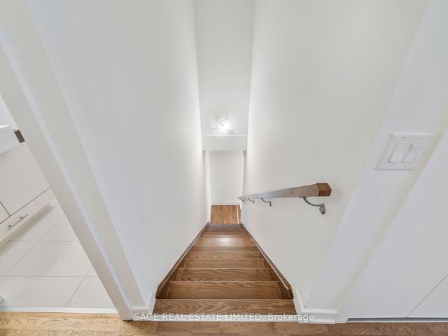 21 Beverley St, Townhouse with 3 bedrooms, 3 bathrooms and 0 parking in Toronto ON | Image 4