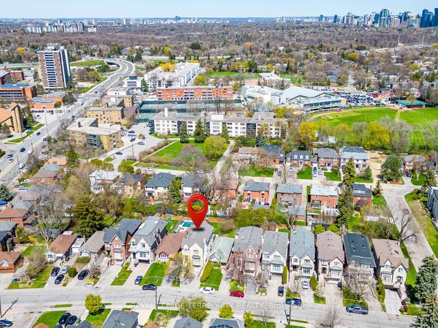 176 Joicey Blvd, House detached with 4 bedrooms, 4 bathrooms and 4 parking in Toronto ON | Image 35