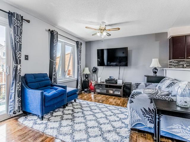 300 - 60 Barondale Dr, Townhouse with 2 bedrooms, 1 bathrooms and 1 parking in Mississauga ON | Image 13