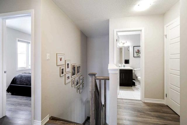 120 Daylily Ln, Townhouse with 3 bedrooms, 2 bathrooms and 1 parking in Kitchener ON | Image 20