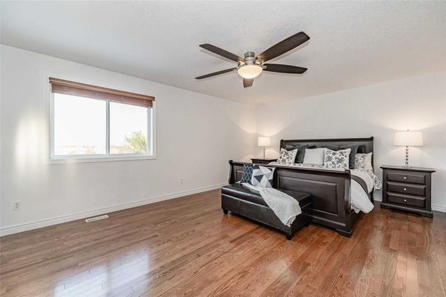 35 Atto Dr, House detached with 3 bedrooms, 4 bathrooms and 6 parking in Guelph ON | Image 9