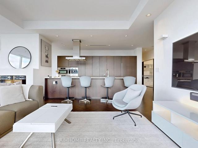 5004 - 180 University Ave, Condo with 2 bedrooms, 3 bathrooms and 2 parking in Toronto ON | Image 35