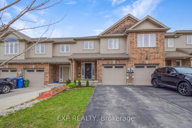 36 Jeffrey Dr, House attached with 3 bedrooms, 4 bathrooms and 3 parking in Guelph ON | Image 1