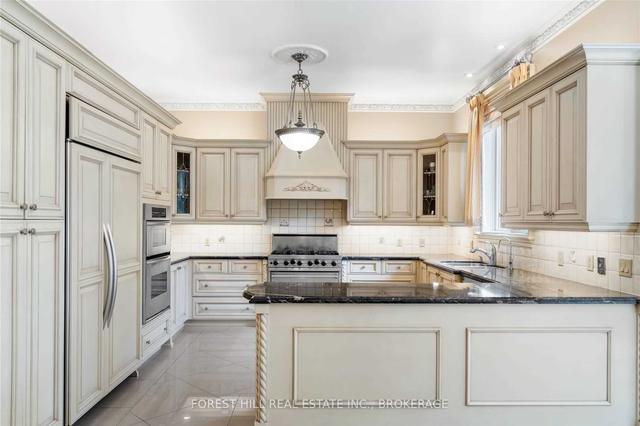 25 Nesver Ct, House detached with 4 bedrooms, 5 bathrooms and 11 parking in Vaughan ON | Image 11