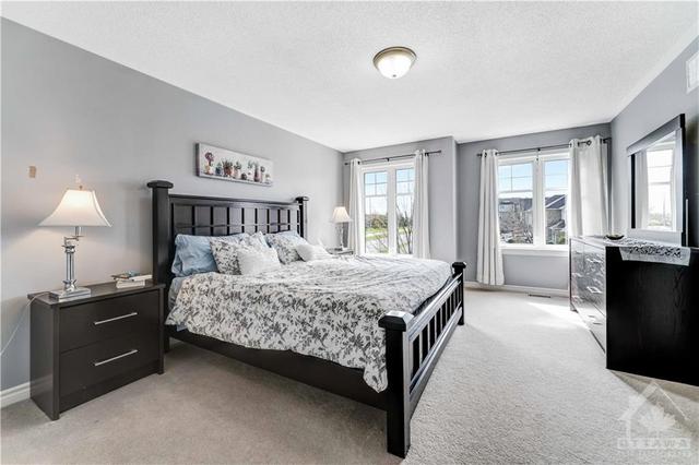 218 Espin Hts, Townhouse with 3 bedrooms, 3 bathrooms and 3 parking in Ottawa ON | Image 17