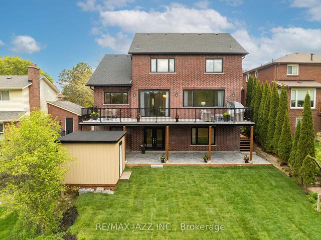 371 Ellesmere Ct, House detached with 4 bedrooms, 4 bathrooms and 6 parking in Oshawa ON | Image 23