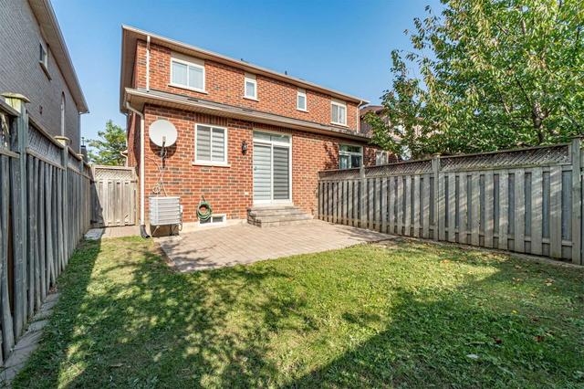 3419 Fountain Park Ave, House semidetached with 3 bedrooms, 4 bathrooms and 4 parking in Mississauga ON | Image 30