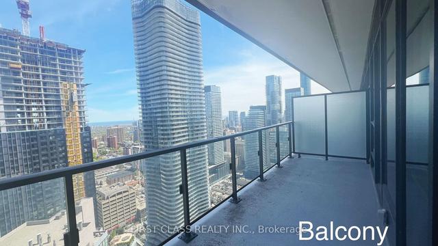 3709 - 955 Bay St, Condo with 3 bedrooms, 3 bathrooms and 0 parking in Toronto ON | Image 3