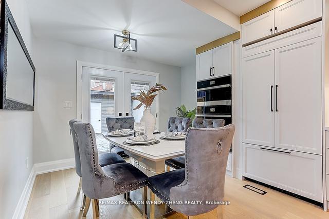54 Montrose Ave, House semidetached with 3 bedrooms, 4 bathrooms and 2 parking in Toronto ON | Image 2