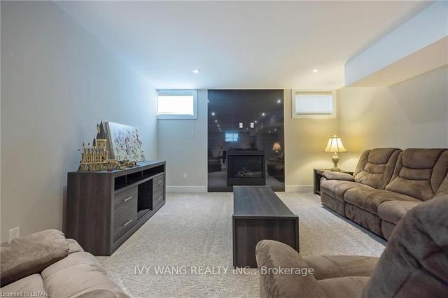 1387 Dyer Cres, House detached with 4 bedrooms, 5 bathrooms and 4 parking in London ON | Image 33