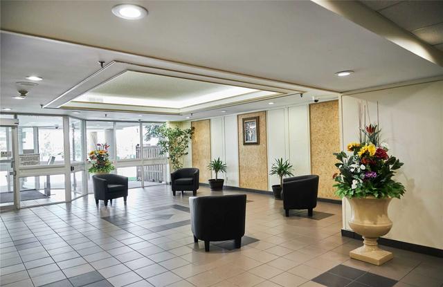 1101 - 400 Mclevin Ave, Condo with 1 bedrooms, 1 bathrooms and 1 parking in Toronto ON | Image 11