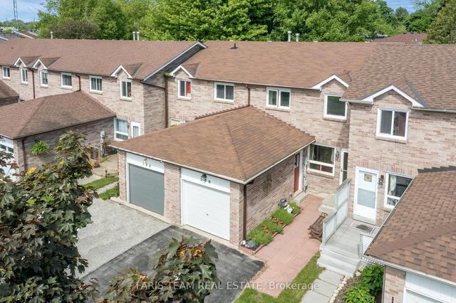 190 Tupper St E, House attached with 3 bedrooms, 2 bathrooms and 5 parking in New Tecumseth ON | Image 1