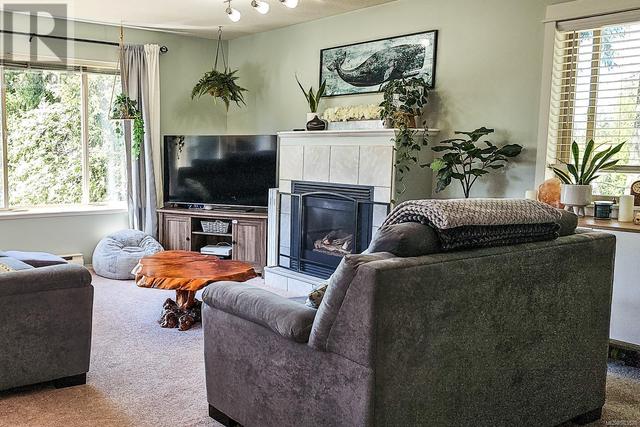 Living room with gas fireplace | Image 29