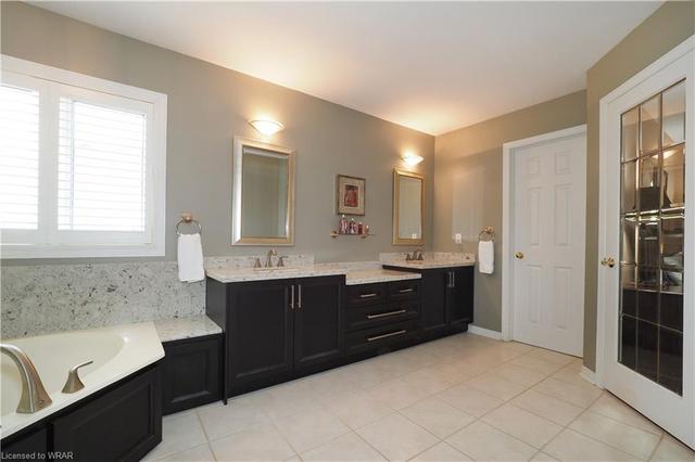30 Winding Wood Cres, House detached with 4 bedrooms, 2 bathrooms and 4 parking in Kitchener ON | Image 27