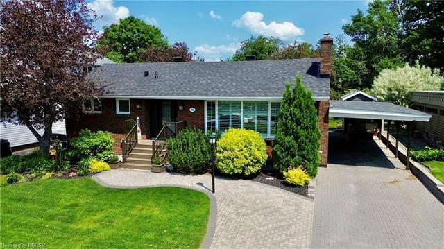 856 Vimy Street, House detached with 4 bedrooms, 2 bathrooms and null parking in North Bay ON | Image 1
