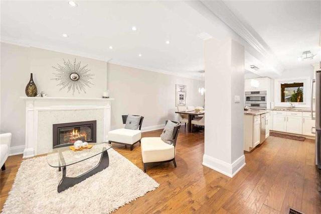 328 St Germain Ave, House semidetached with 3 bedrooms, 2 bathrooms and 2 parking in Toronto ON | Image 30