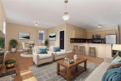 204-20a Silver Birch Court, Parry Sound, ON, P2A0A7 | Card Image